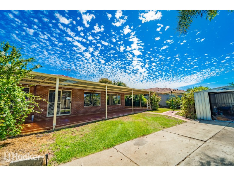 24 Woodbridge Drive, Cooloongup WA 6168