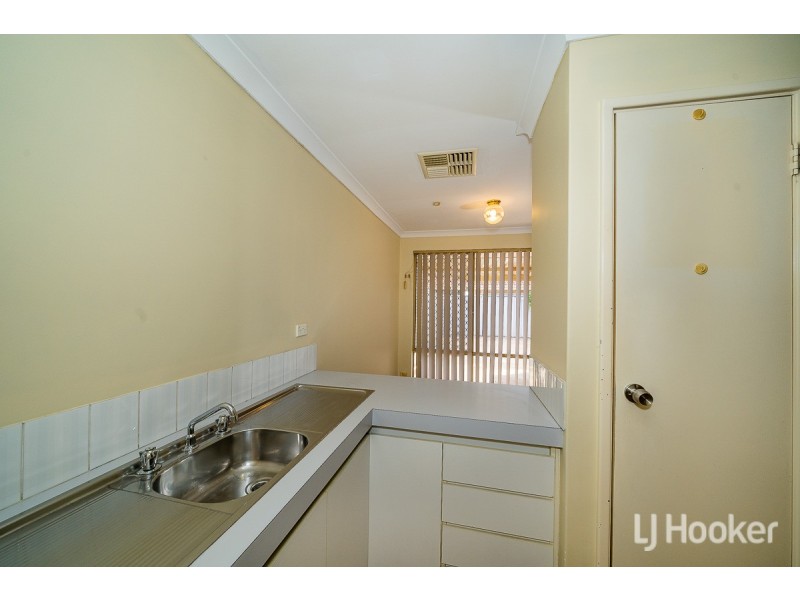 7/6 Hawkins Street, Rockingham WA 6168