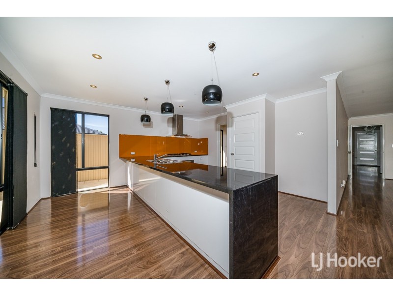 27 Buttermere Approach, Waikiki WA 6169