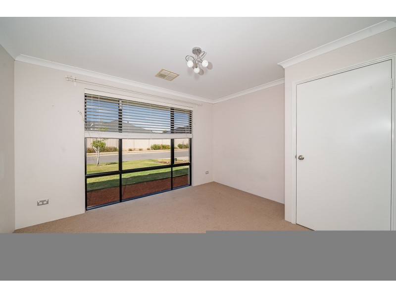 27 Buttermere Approach, Waikiki WA 6169