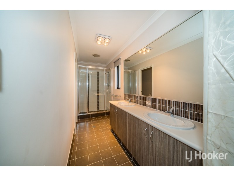 27 Buttermere Approach, Waikiki WA 6169