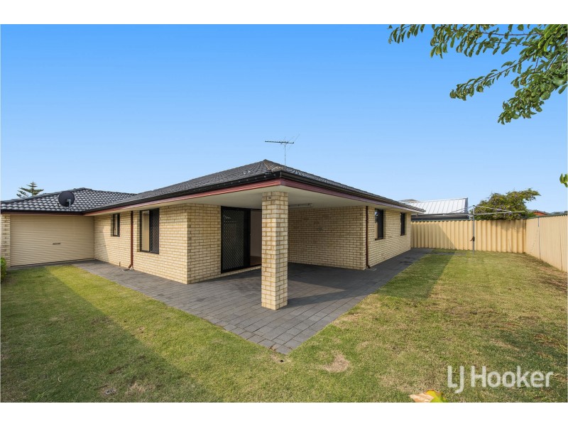 19 Amadeus Crescent, Port Kennedy WA 6172