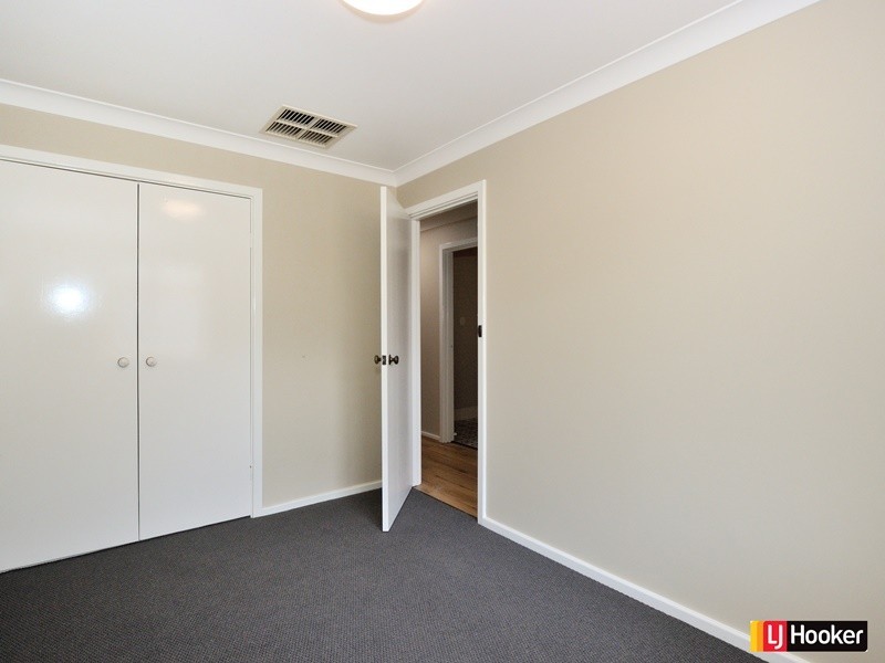 3 Cowling Way, Parmelia WA 6167