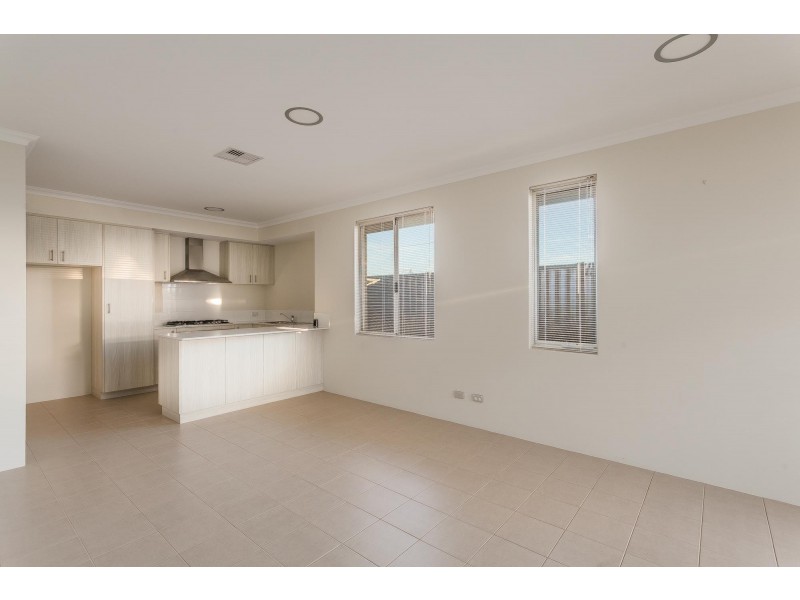 4/18 Whinhill Loop, Baldivis WA 6171