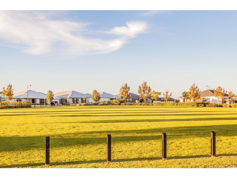 4/18 Whinhill Loop, Baldivis WA 6171