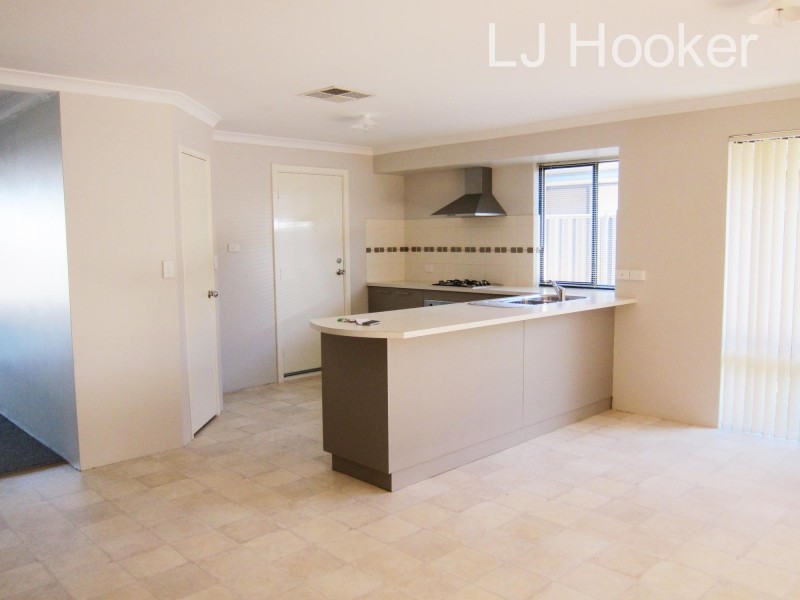 10 Songlark Court, Baldivis WA 6171