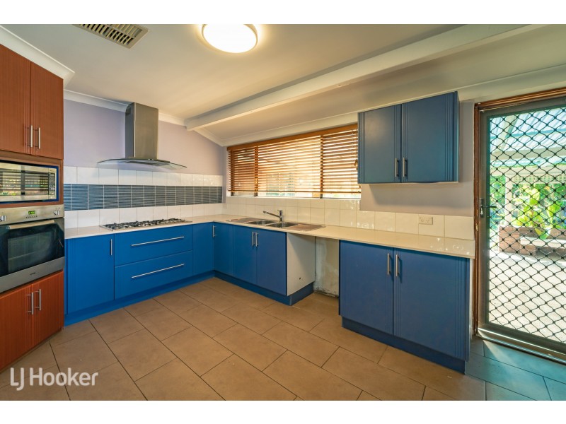 17 Kenton Way, Rockingham WA 6168