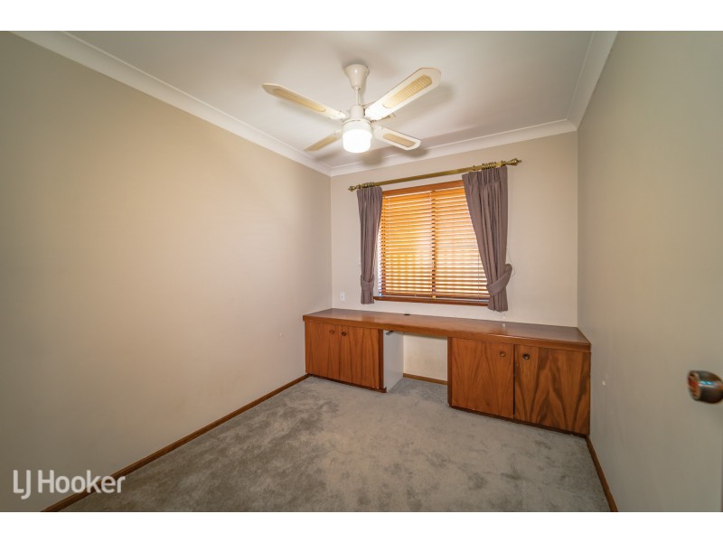 17 Kenton Way, Rockingham WA 6168