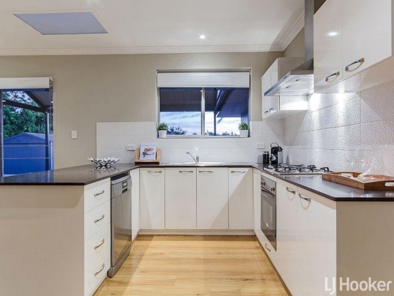 3 Ollis Street, Safety Bay WA 6169