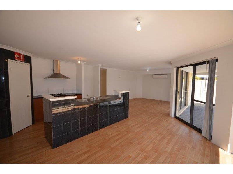 10 Napoleon Way, Bertram WA 6167