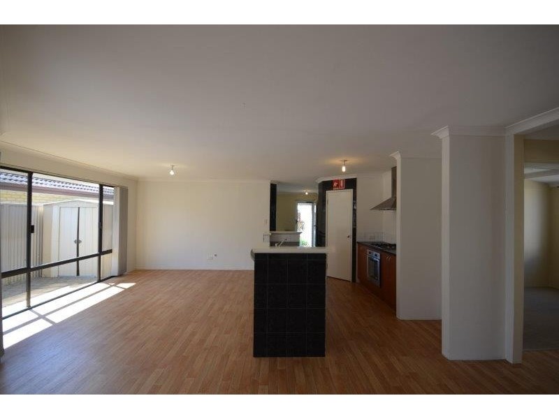 10 Napoleon Way, Bertram WA 6167