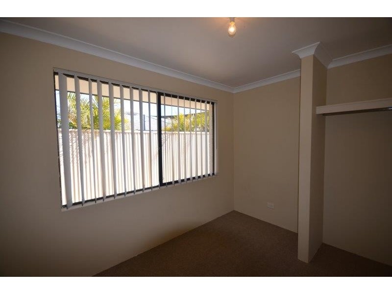 10 Napoleon Way, Bertram WA 6167