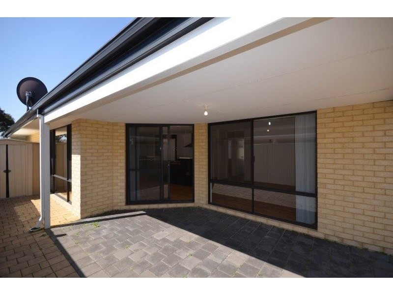 10 Napoleon Way, Bertram WA 6167