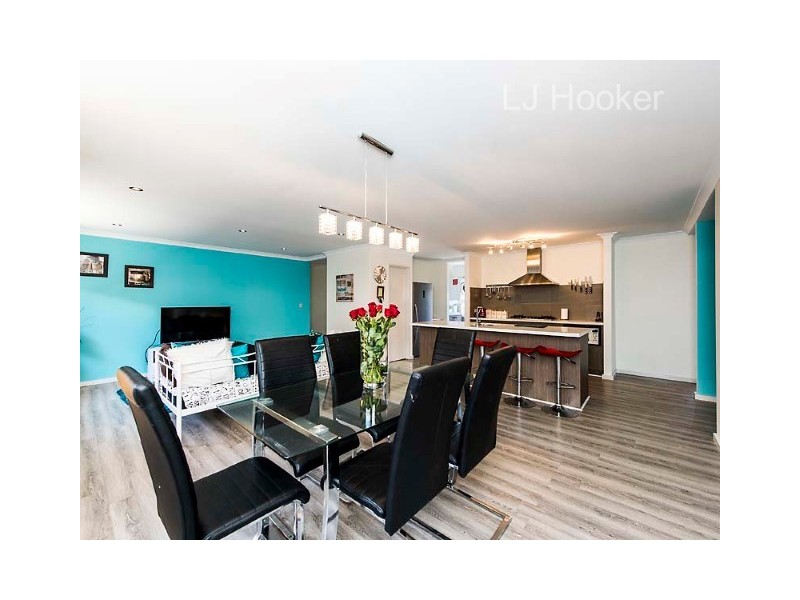 8 Mckail Way, Baldivis WA 6171