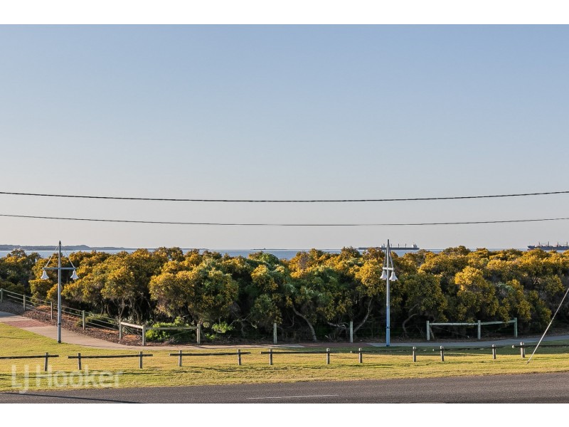 20/76 Kent Street, Rockingham WA 6168