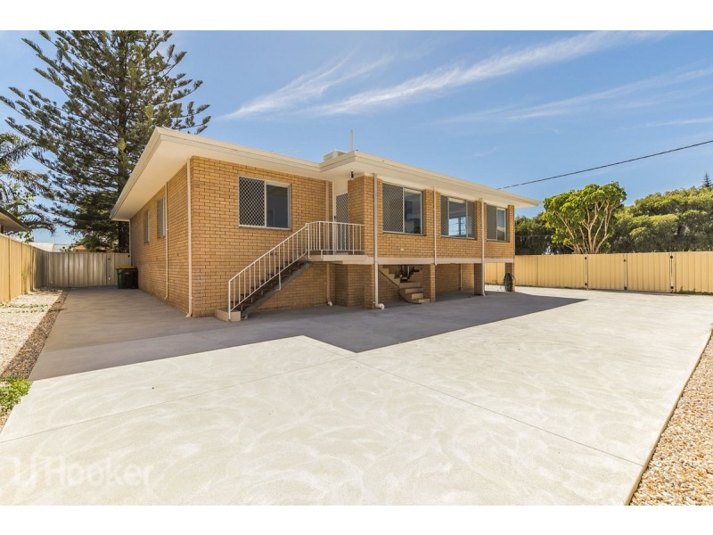 215 Kent Street, Rockingham WA 6168