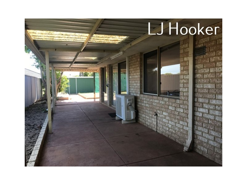 33 Nabberu Loop, Cooloongup WA 6168