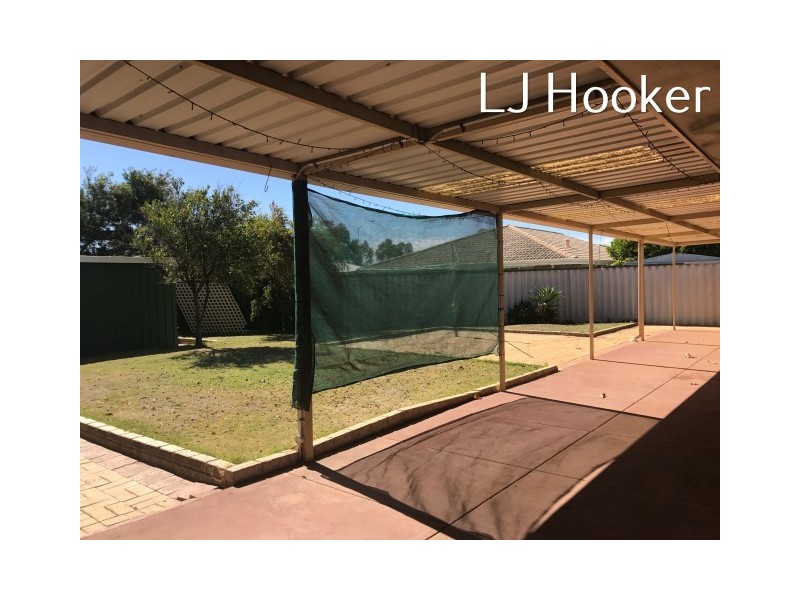 33 Nabberu Loop, Cooloongup WA 6168