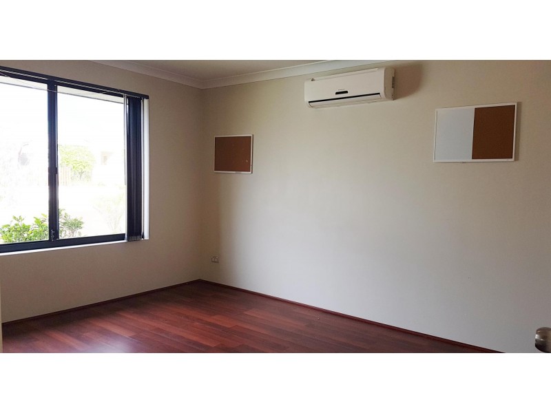 8 Teocote Crescent, Aubin Grove WA 6164