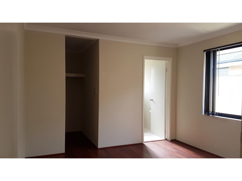 8 Teocote Crescent, Aubin Grove WA 6164