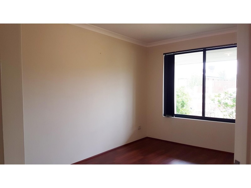 8 Teocote Crescent, Aubin Grove WA 6164