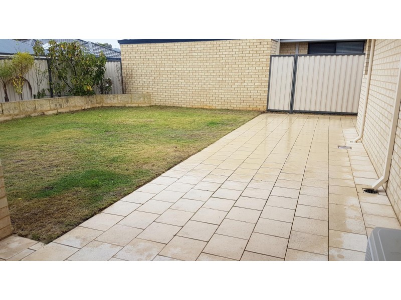 8 Teocote Crescent, Aubin Grove WA 6164