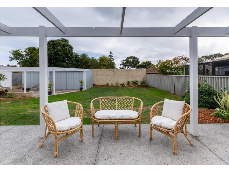 162 Fendam Street, Warnbro WA 6169