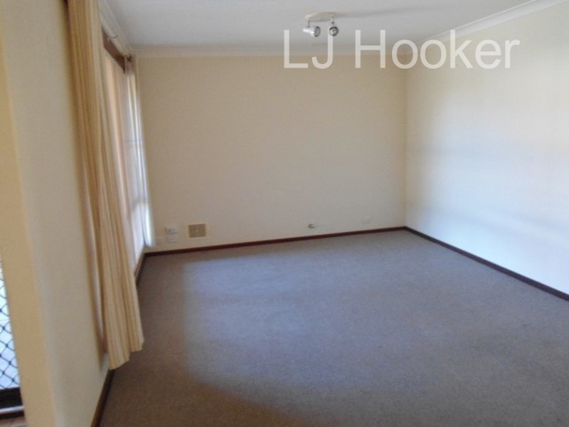 13 Nabberu Loop, Cooloongup WA 6168