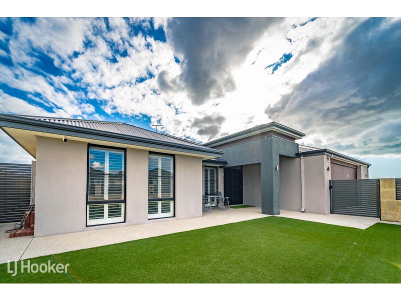 3 Buttermere Approach, Waikiki WA 6169