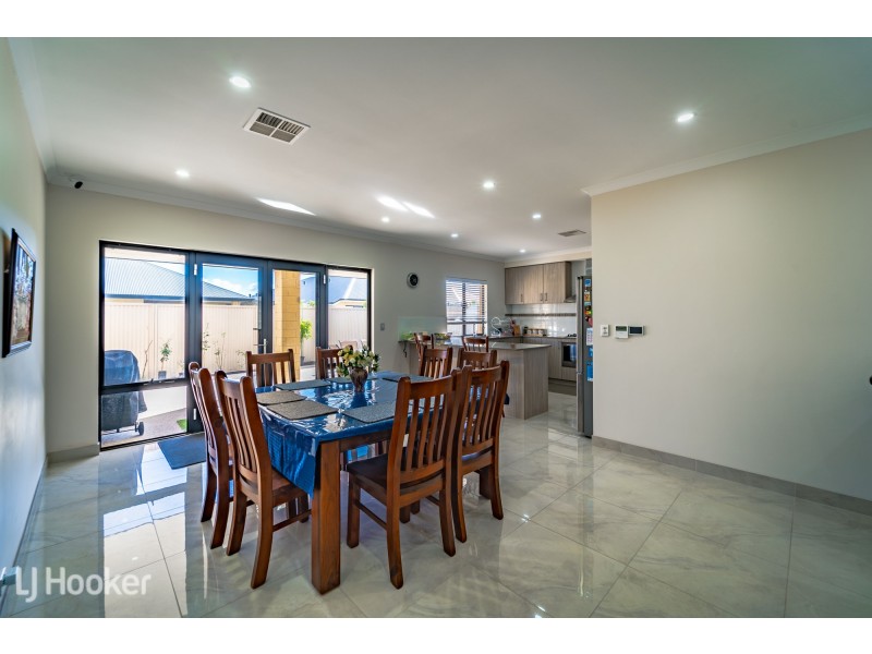 3 Buttermere Approach, Waikiki WA 6169