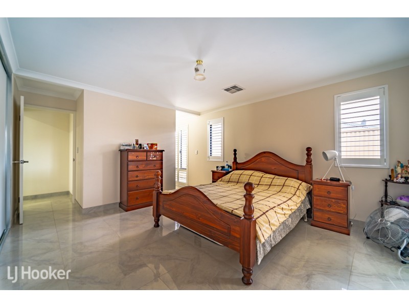 3 Buttermere Approach, Waikiki WA 6169