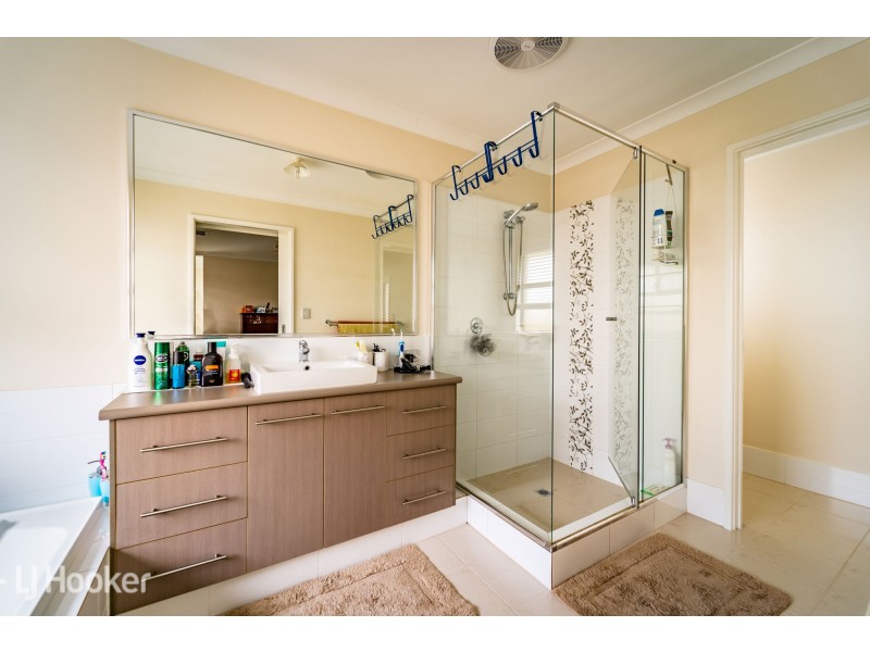 3 Buttermere Approach, Waikiki WA 6169