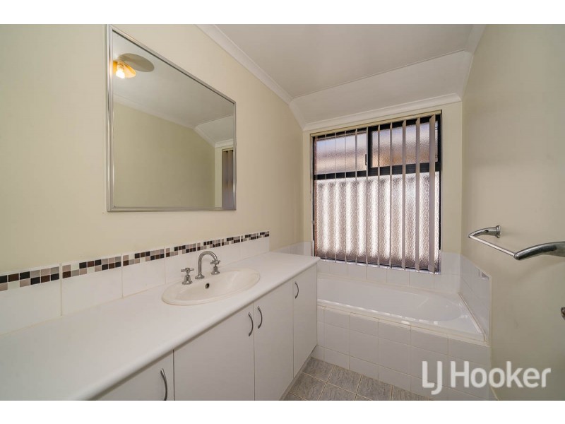 24 Epsilon Drive, Rockingham WA 6168