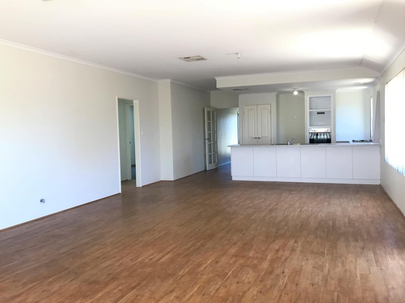 24 Epsilon Drive, Rockingham WA 6168