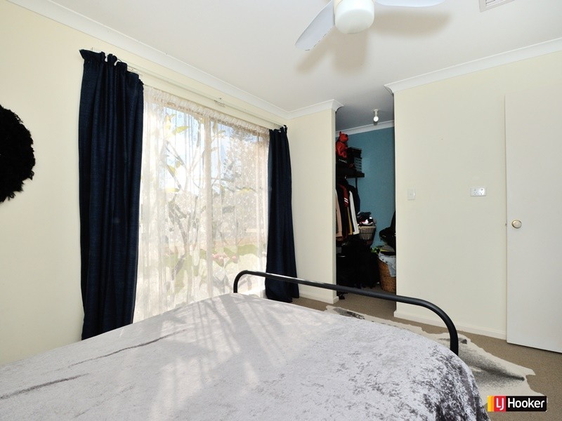 8 Doncaster Gardens, Port Kennedy WA 6172