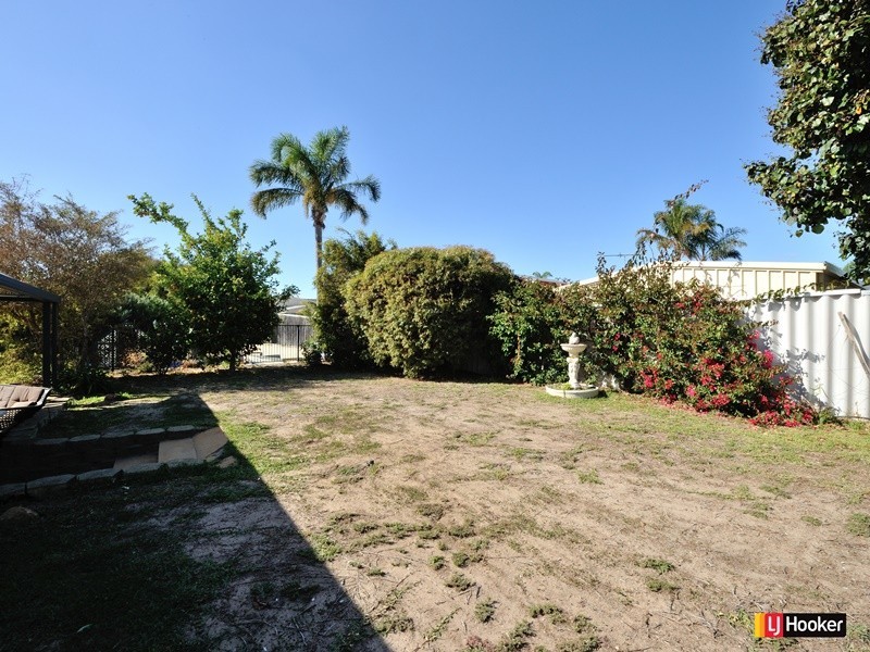 8 Doncaster Gardens, Port Kennedy WA 6172