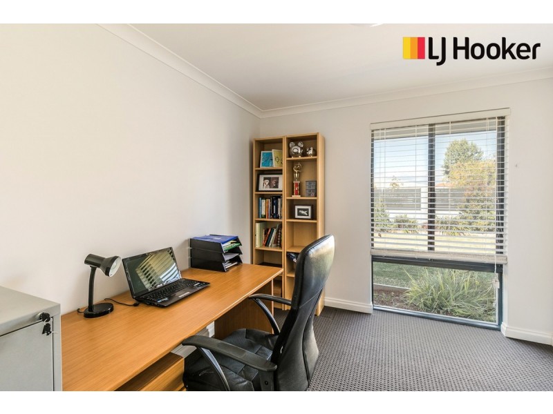 18 Waikiki Road, Safety Bay WA 6169