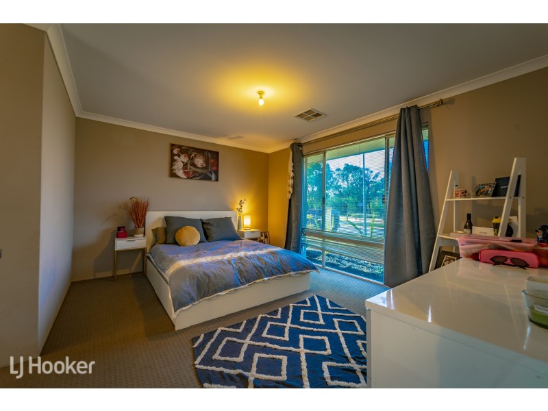 8 Valiant Parade, Baldivis WA 6171