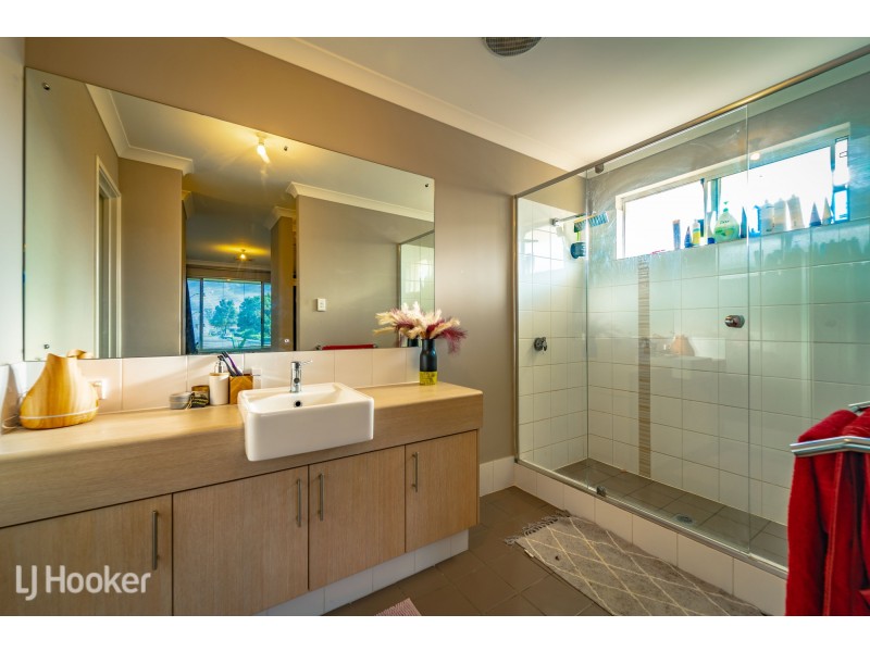 8 Valiant Parade, Baldivis WA 6171