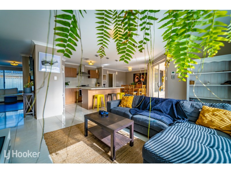 8 Valiant Parade, Baldivis WA 6171