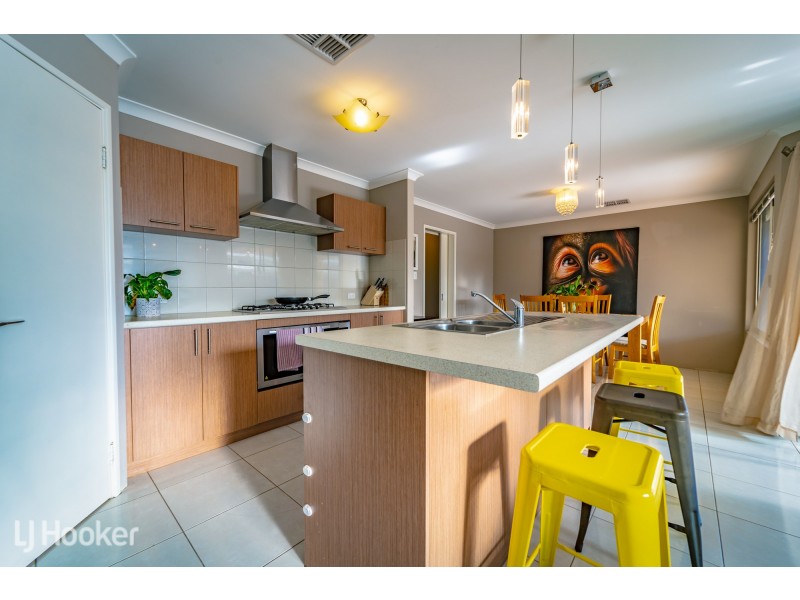 8 Valiant Parade, Baldivis WA 6171