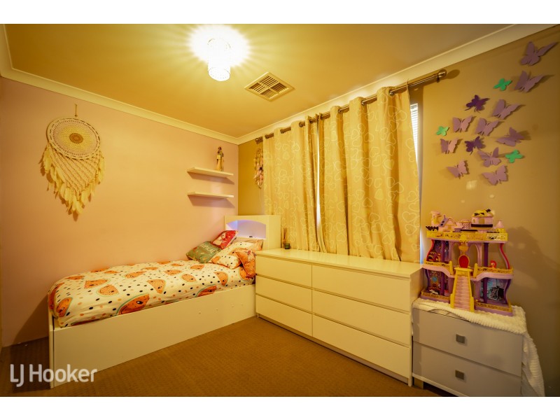 8 Valiant Parade, Baldivis WA 6171