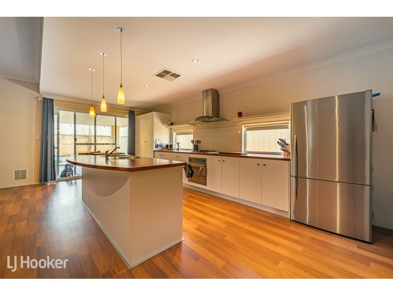 28 Fairburn Crescent, Baldivis WA 6171