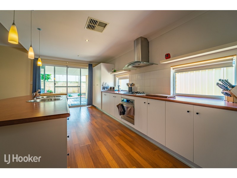 28 Fairburn Crescent, Baldivis WA 6171