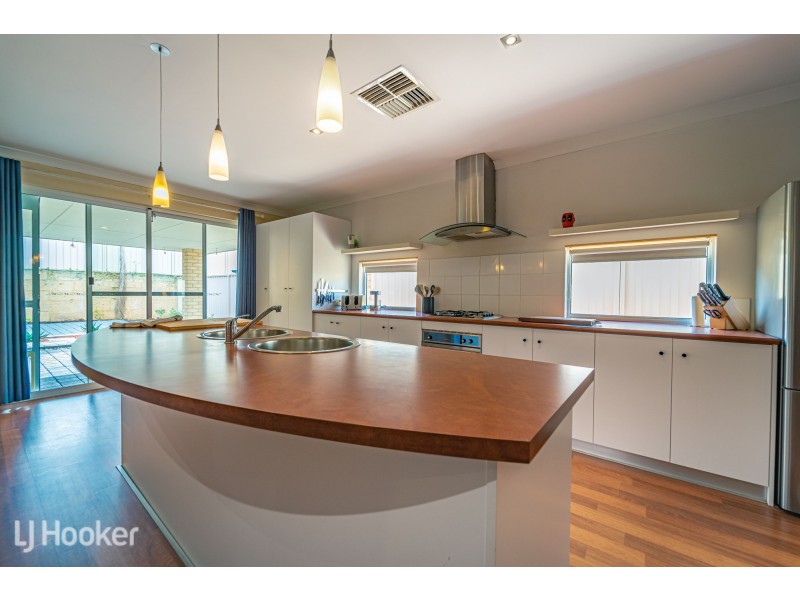 28 Fairburn Crescent, Baldivis WA 6171