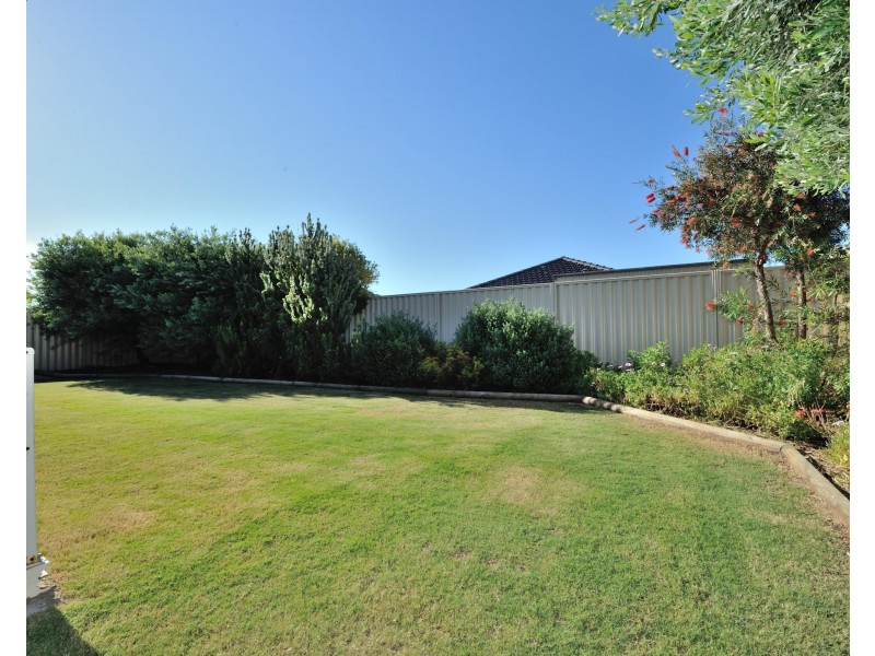 46 Kumarina Drive, Secret Harbour WA 6173