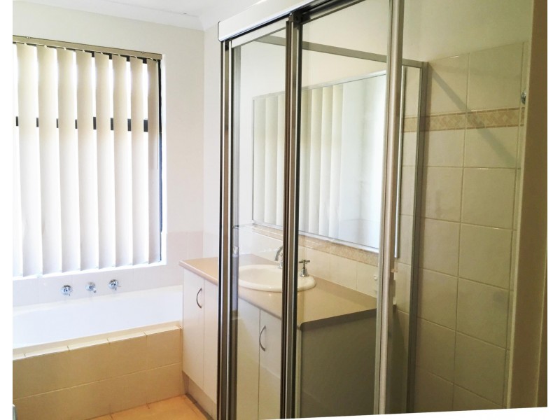 66 Mandalay Bend, Secret Harbour WA 6173