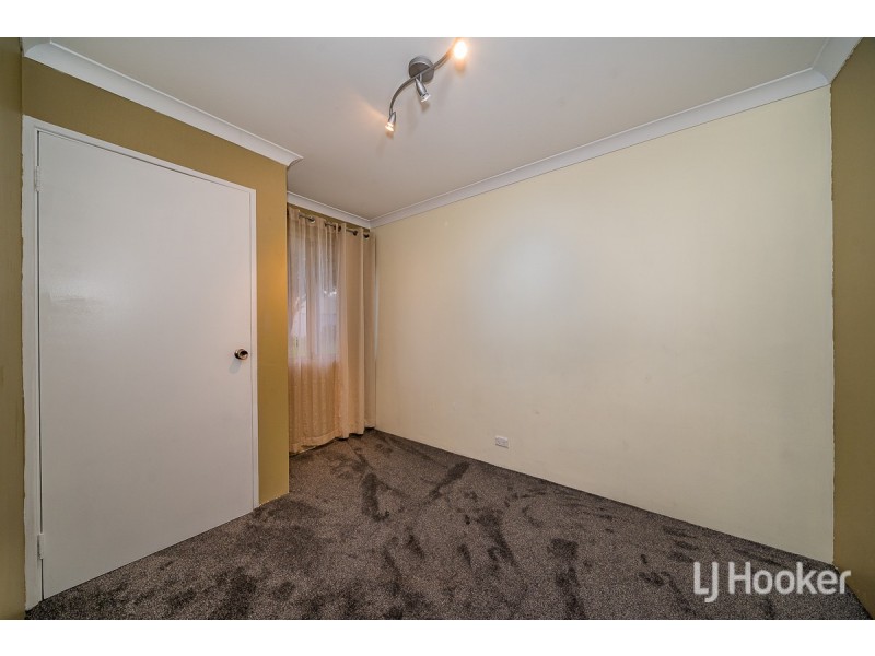 4 Oregon Place, Cooloongup WA 6168