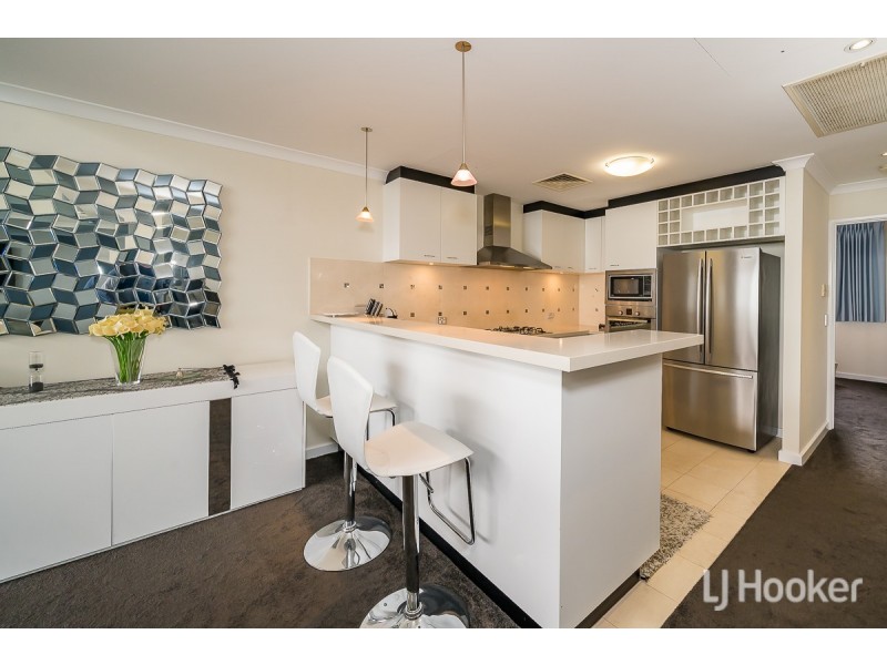 58/17 Rockingham Beach Road, Rockingham WA 6168