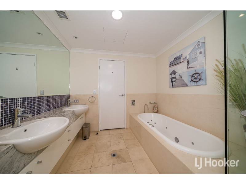 58/17 Rockingham Beach Road, Rockingham WA 6168
